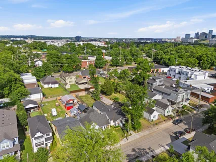 $425,000 | 1812 10th Avenue North, Nashville, TN 37208