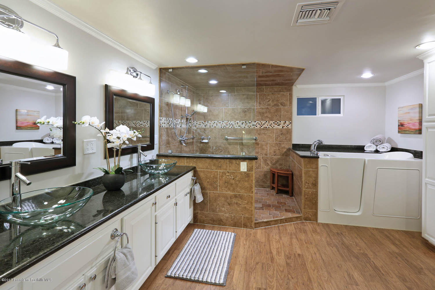 532 Whiting Woods Road Glendale, CA 91208 - Photo 22 of 47 MLS_a_IMG_7890_HDR