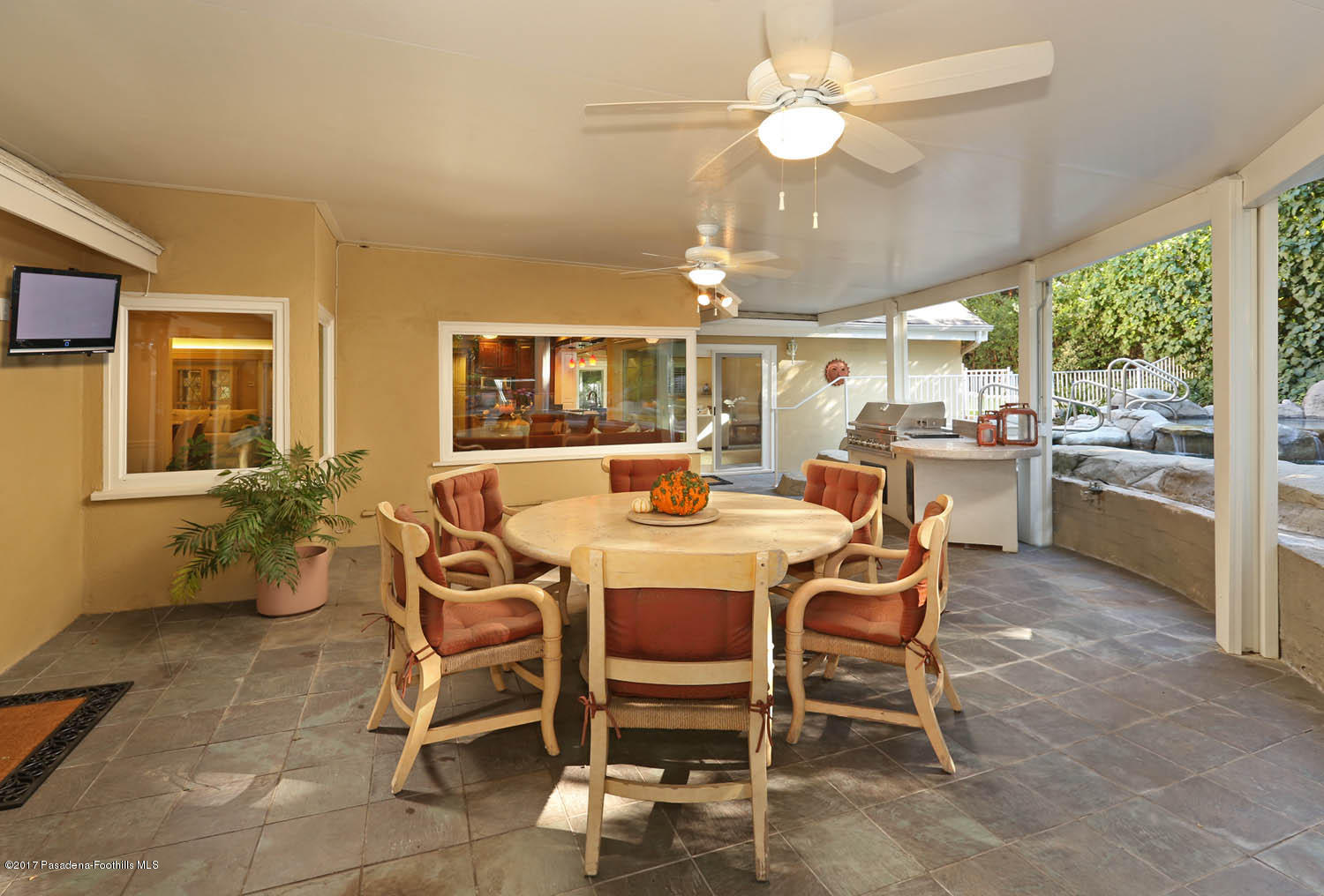 532 Whiting Woods Road Glendale, CA 91208 - Photo 27 of 47 MLS_a_IMG_7474