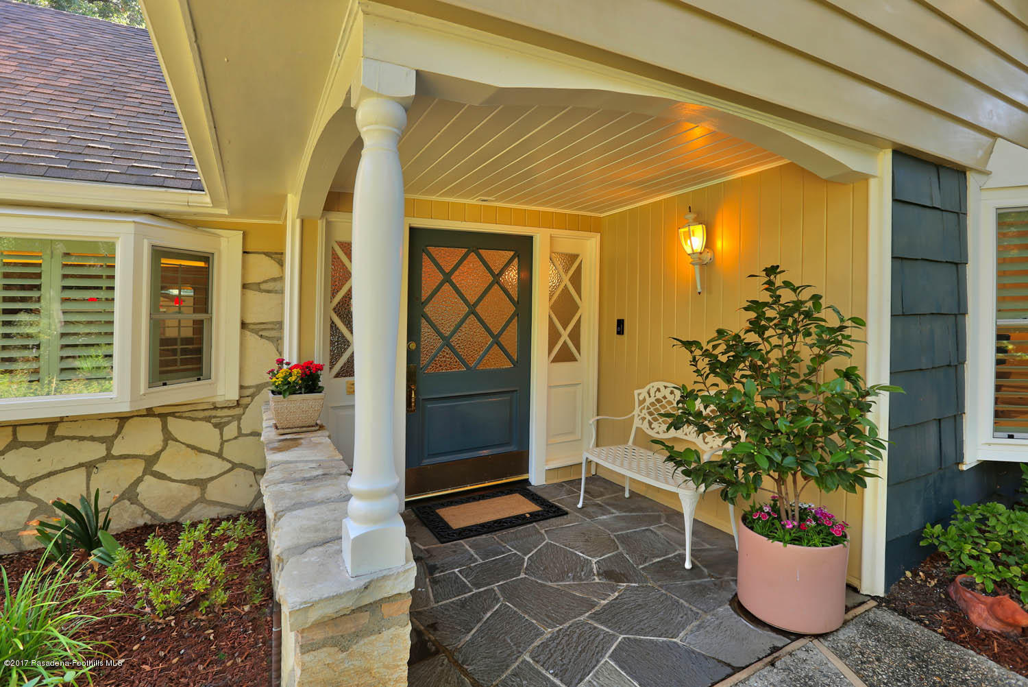 532 Whiting Woods Road Glendale, CA 91208 - Photo 5 of 47 MLS_a_IMG_7353_HDR