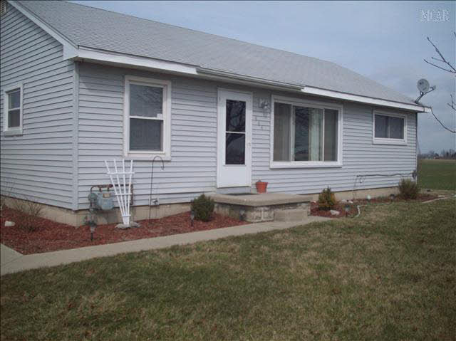 464 East Dean Road Temperance, MI 48182 - Photo 1 of 5 Front