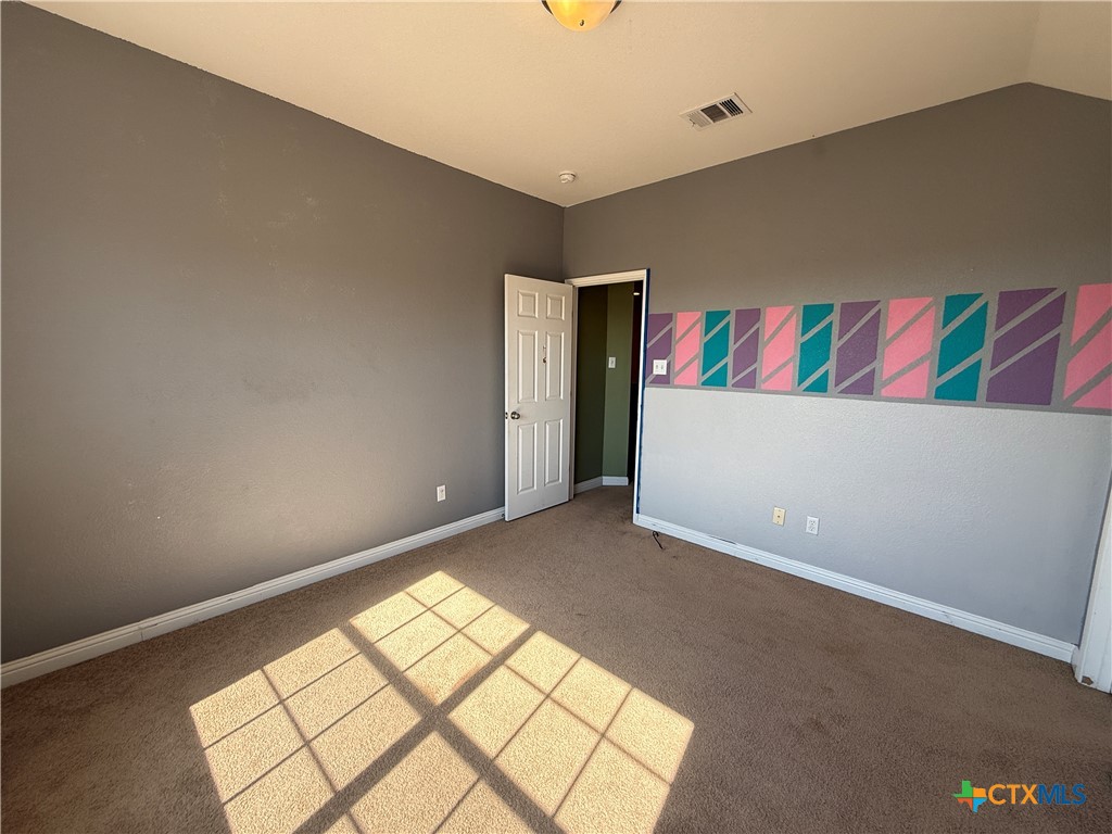 5607 Siltstone Loop Killeen, TX 76542 - Photo 37 of 48 an empty room with windows
