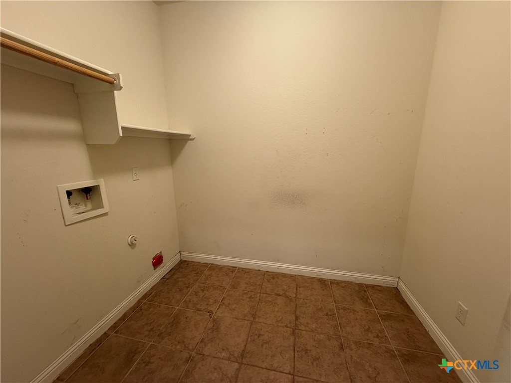 5607 Siltstone Loop Killeen, TX 76542 - Photo 44 of 48 a view of a small space