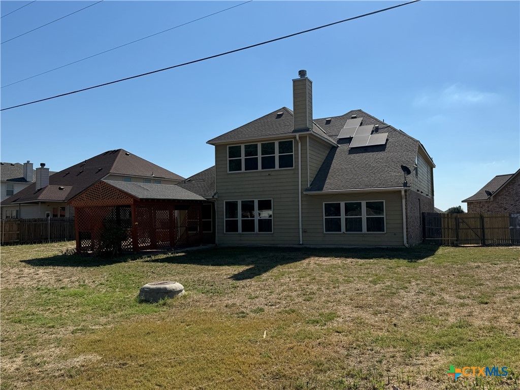 5607 Siltstone Loop Killeen, TX 76542 - Photo 45 of 48 a front view of a house with yard and parking space