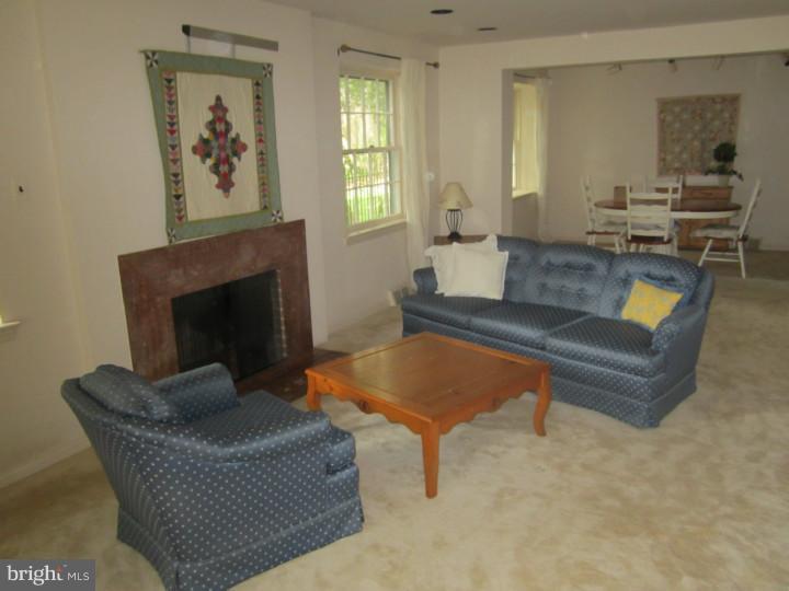 547 Howe Road Merion Station, PA 19066 - Photo 3 of 9