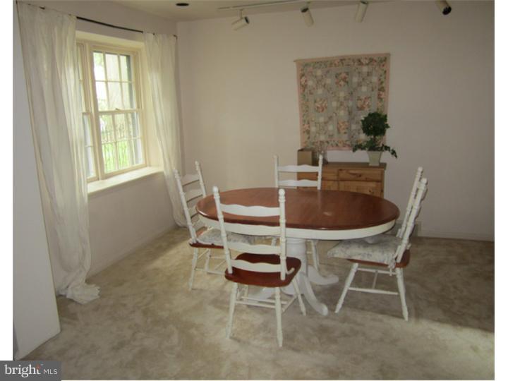 547 Howe Road Merion Station, PA 19066 - Photo 5 of 9