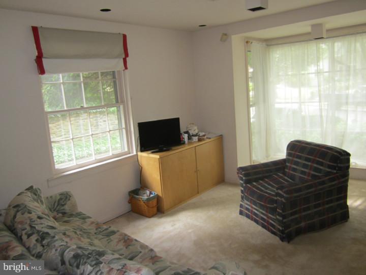 547 Howe Road Merion Station, PA 19066 - Photo 7 of 9