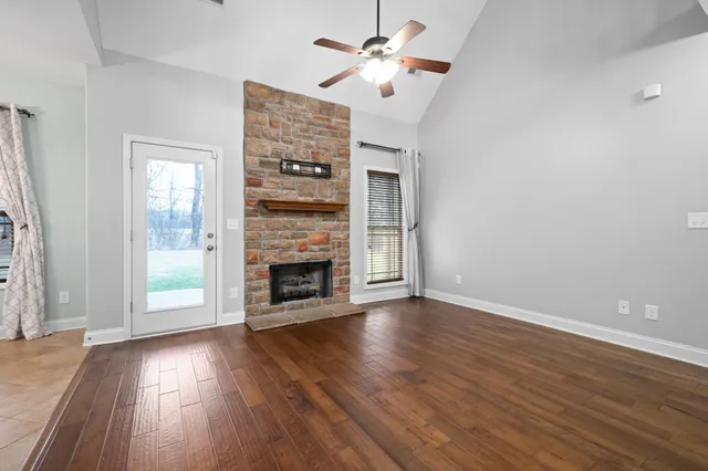 $2,300 | 1389 Judge Tyler Drive, Clarksville, TN 37043