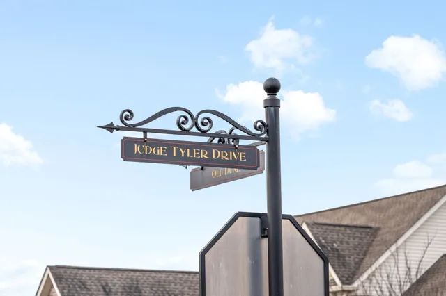 $2,300 | 1389 Judge Tyler Drive, Clarksville, TN 37043