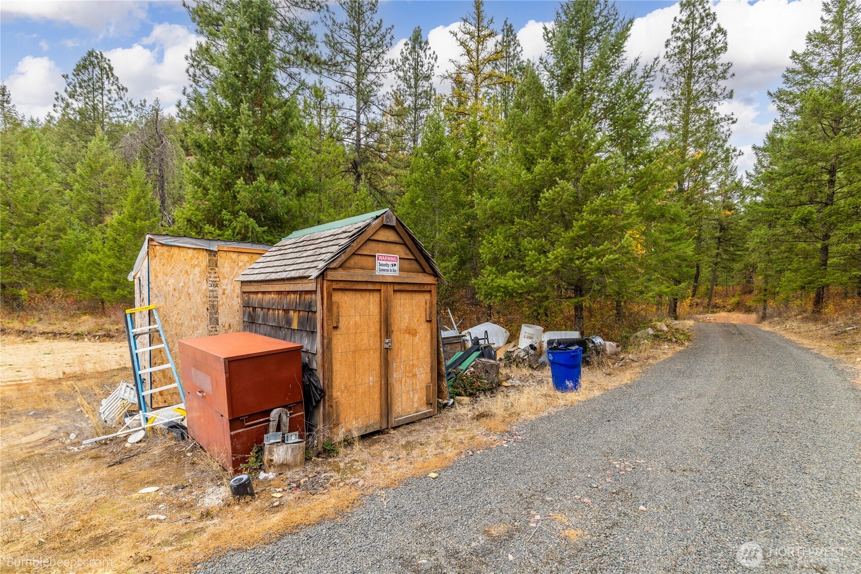 8 Camden Road Elk, WA 99009 - Photo 20 of 29 a view of a house with backyard