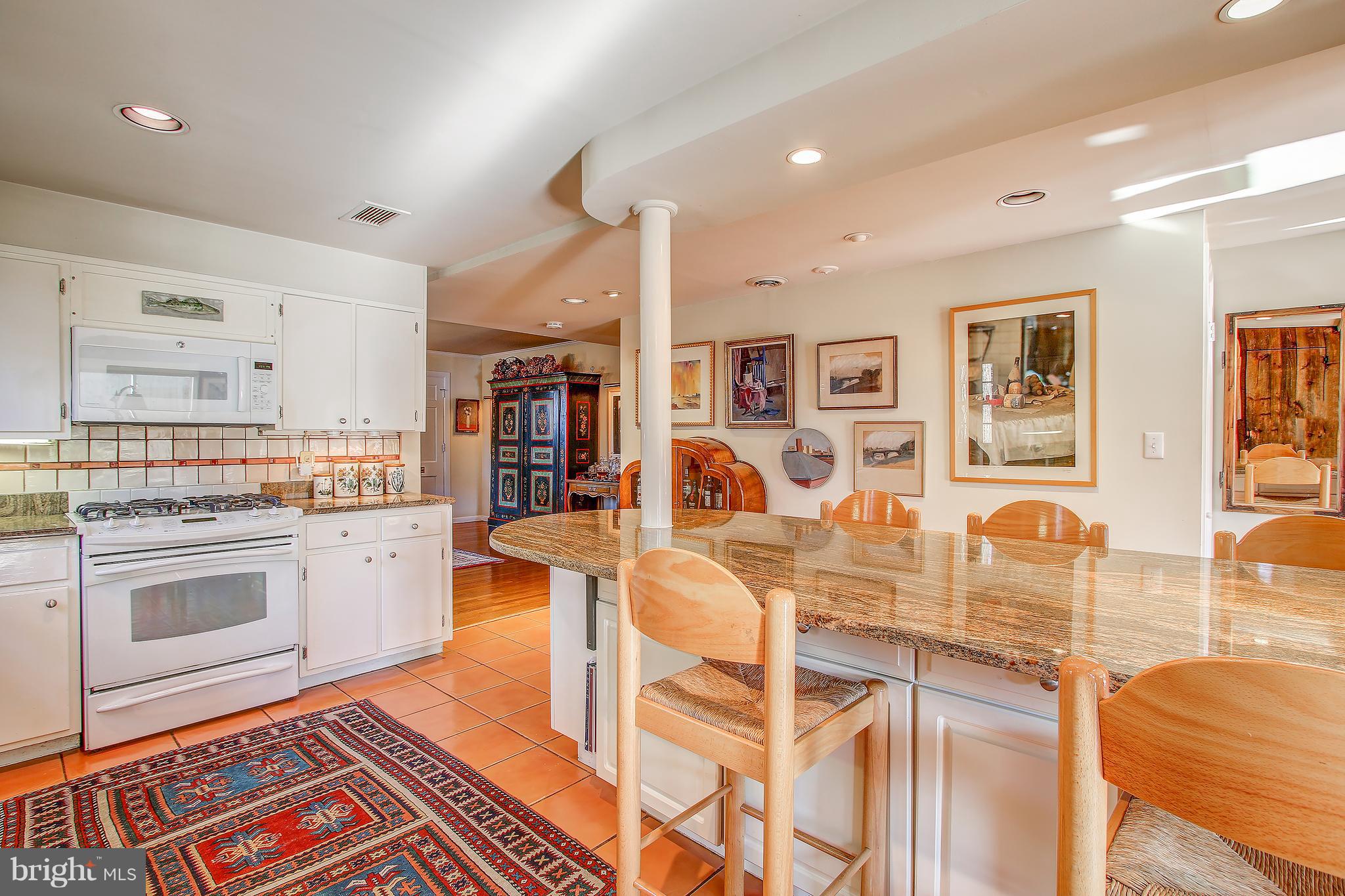5624 Greentree Road Bethesda, MD 20817 - Photo 8 of 38 Kitchen