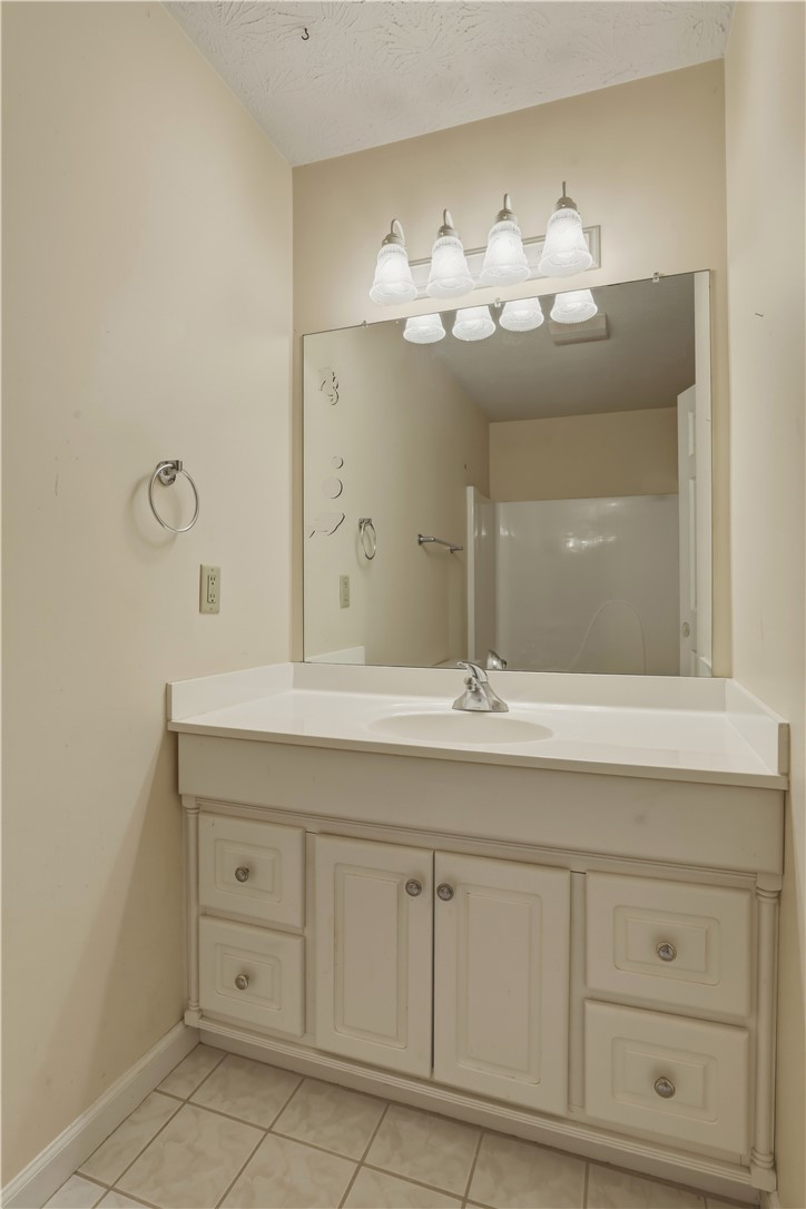 11 Turnberry Road Horseheads, NY 14845 - Photo 22 of 50 Full Bath