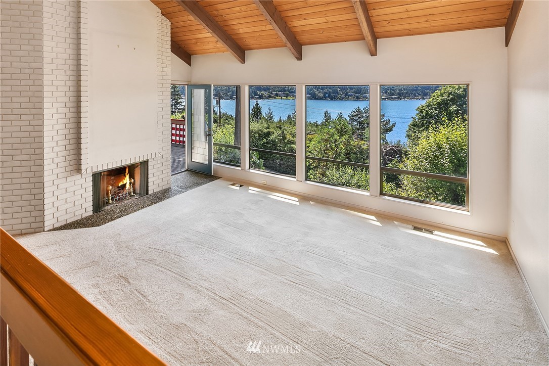 2234 Killarney Way Bellevue, WA 98004 - Photo 9 of 33