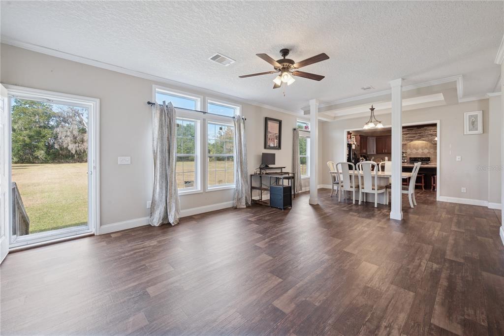129 Perry Road Hawthorne, FL 32640 - Photo 8 of 59