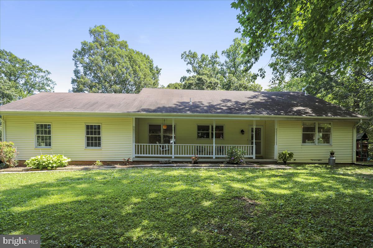 20315 West Hunter Road Bealsville, MD 20839 - Photo 3 of 73 Sweet Front Porch *PRIVATE SETTING*