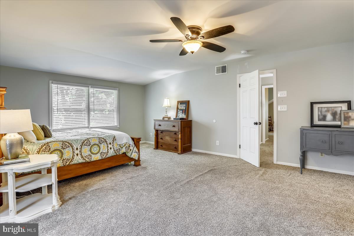 20315 West Hunter Road Bealsville, MD 20839 - Photo 38 of 73
