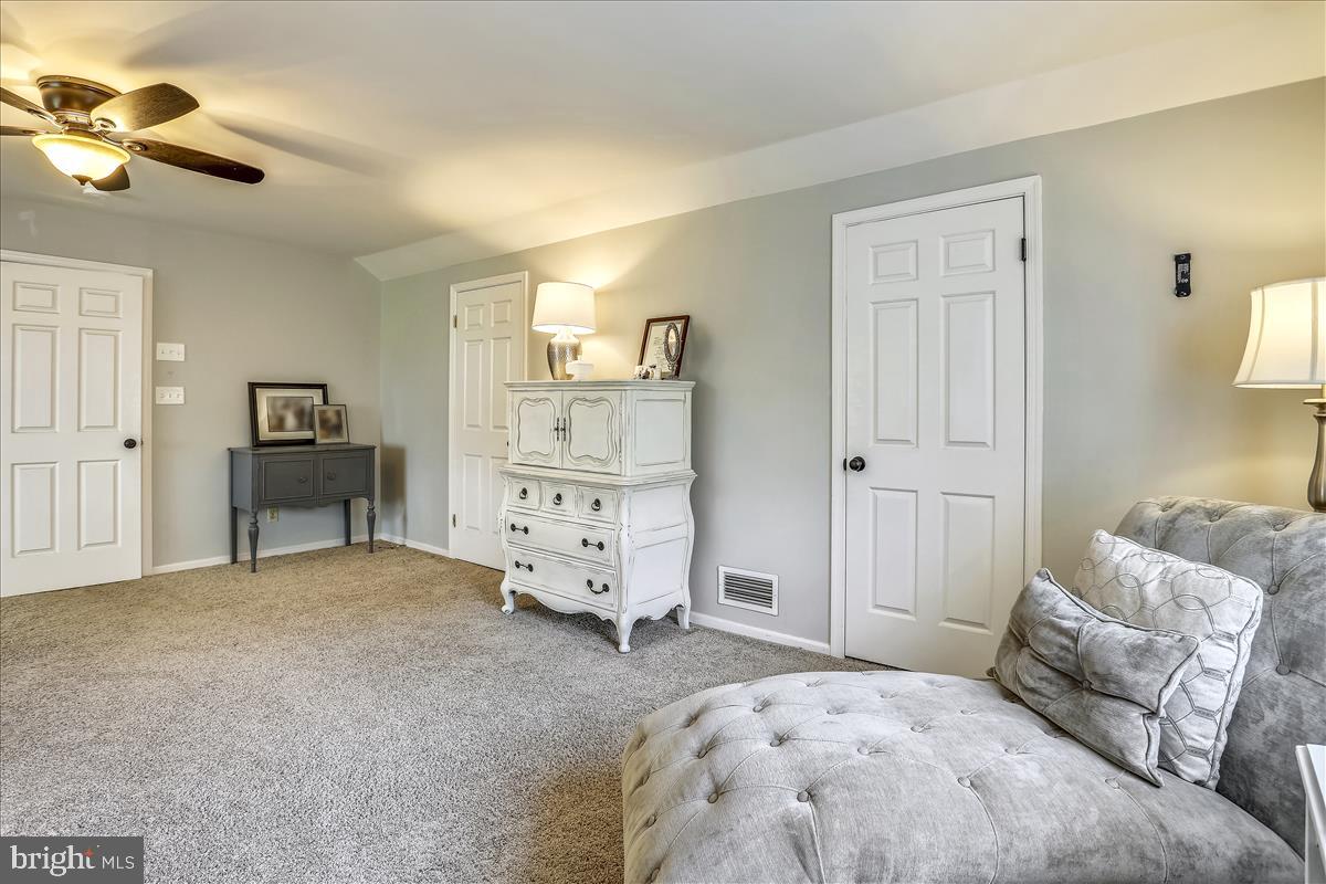 20315 West Hunter Road Bealsville, MD 20839 - Photo 39 of 73