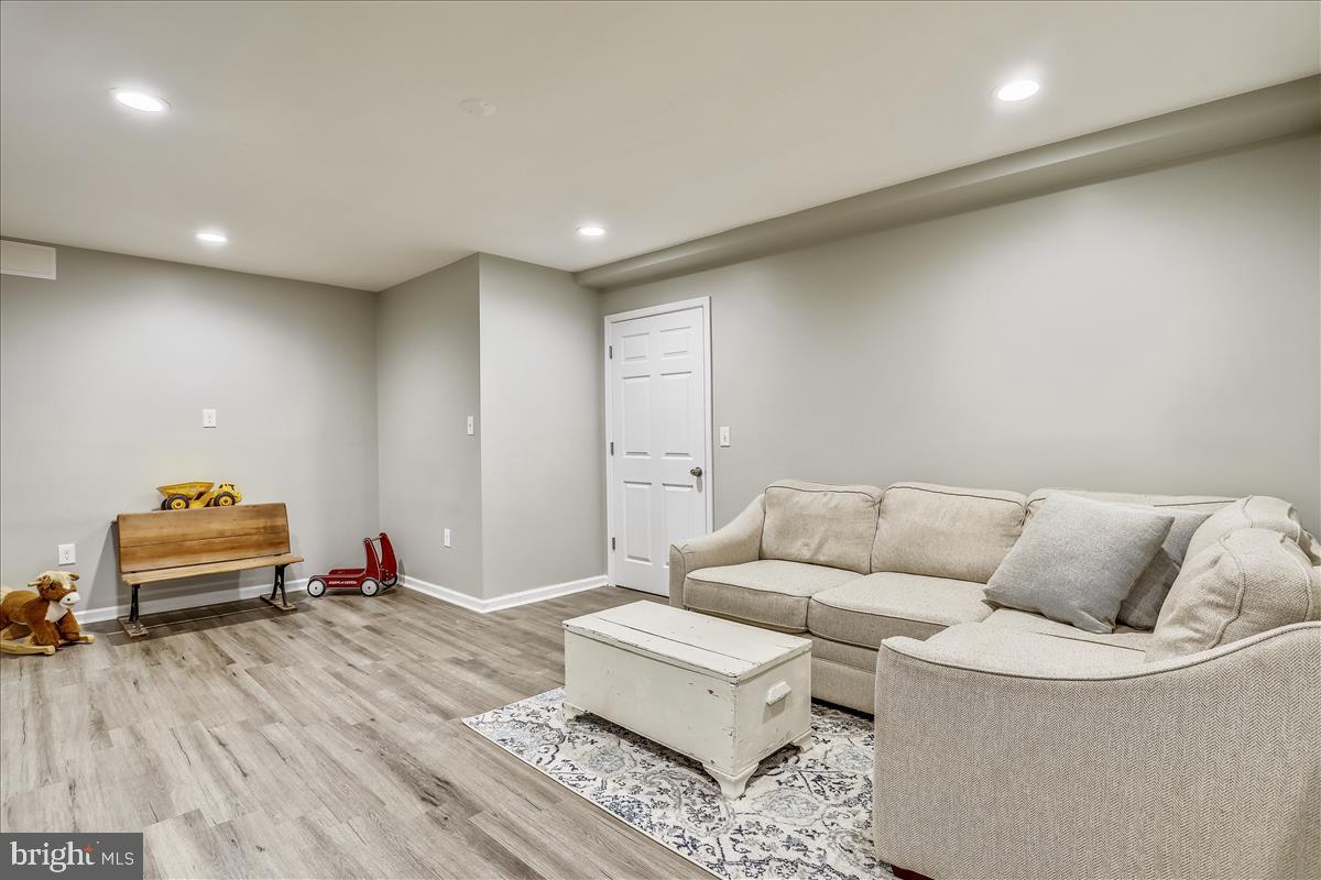 20315 West Hunter Road Bealsville, MD 20839 - Photo 42 of 73