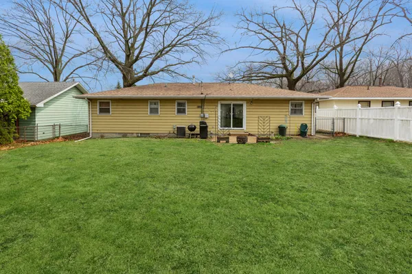 $439,000 | 28 Franklin, New Buffalo, MI 49117