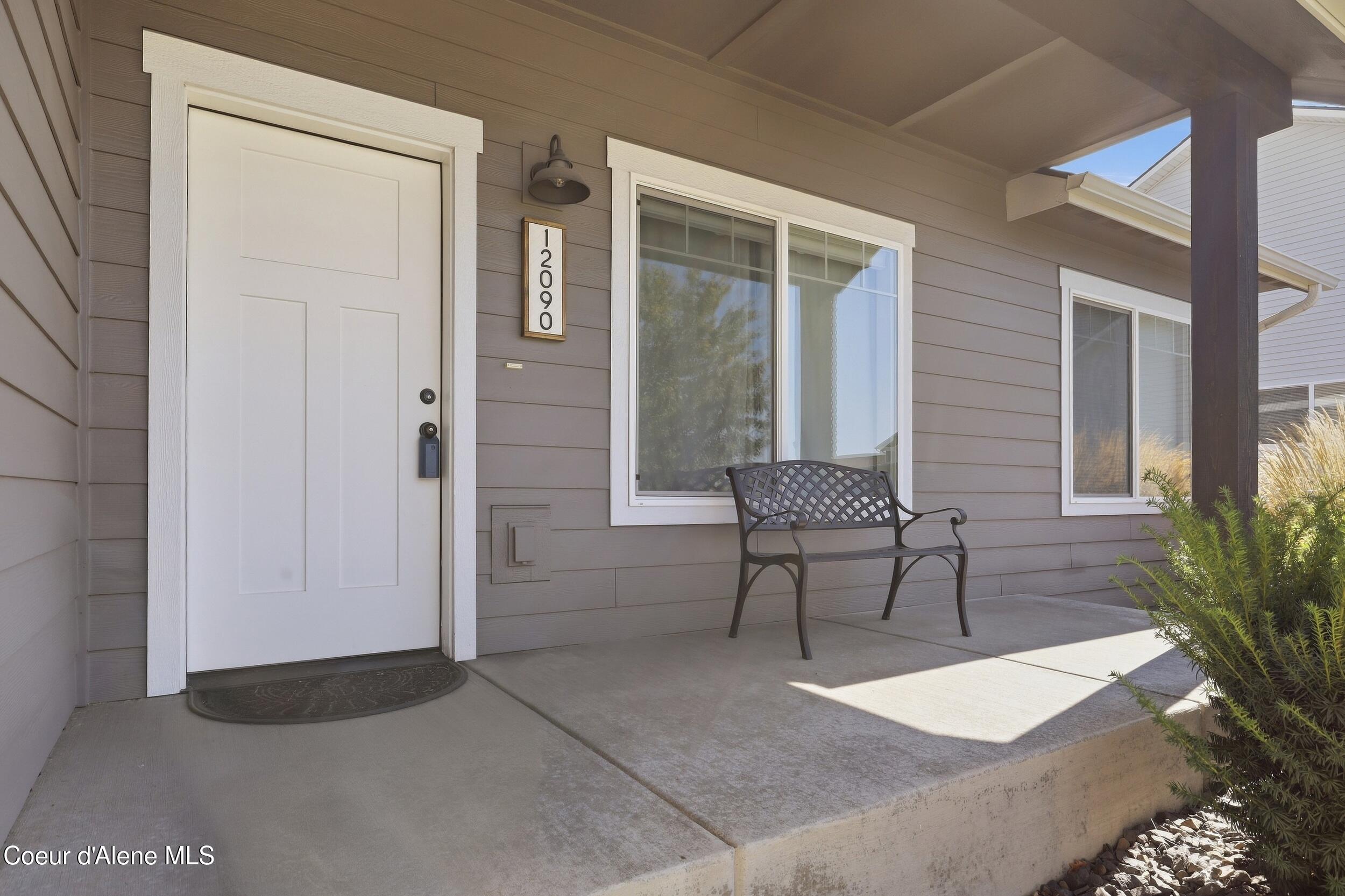 12090 Gipper Loop Rathdrum, ID 83858 - Photo 10 of 33 4_img_2038