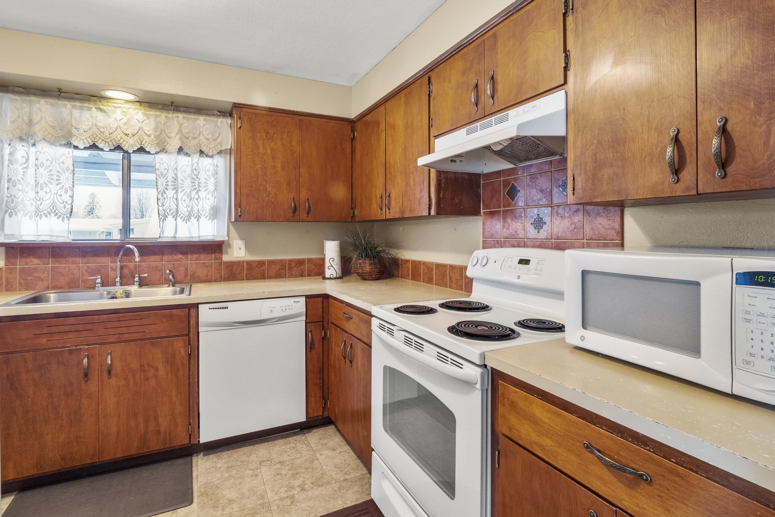 1304 South Progress Road Spokane Valley, WA 99037 - Photo 13 of 48