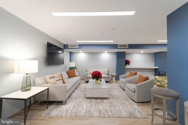 $3,500 | 1808 Old Meadow Road, Unit 805, McLean, VA 22102