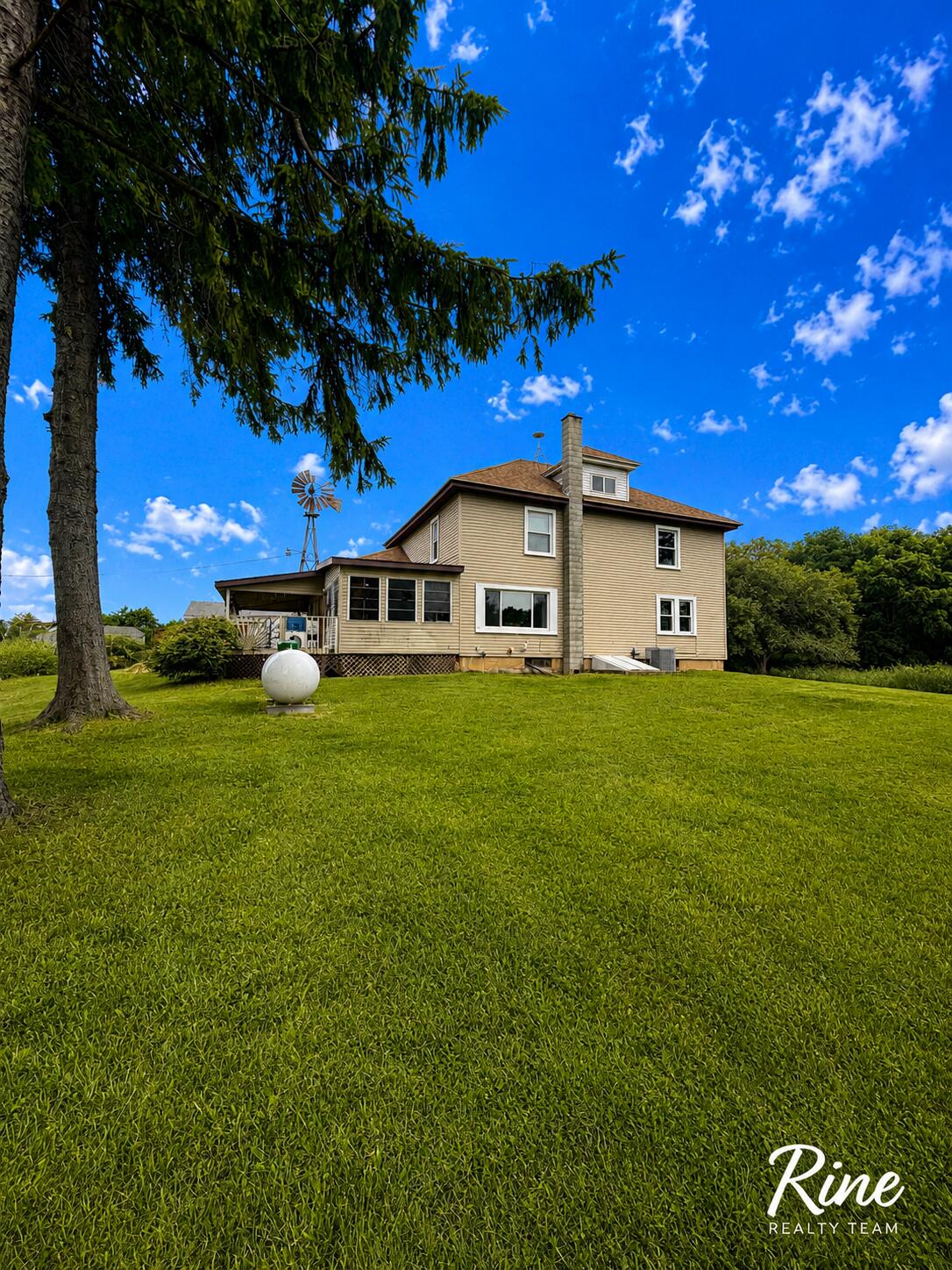 10137 North Shaytown Road Mulliken, MI 48861 - Photo 5 of 40 BE7B9B82-DAC2-41C1-BC38-3087D522FC5E
