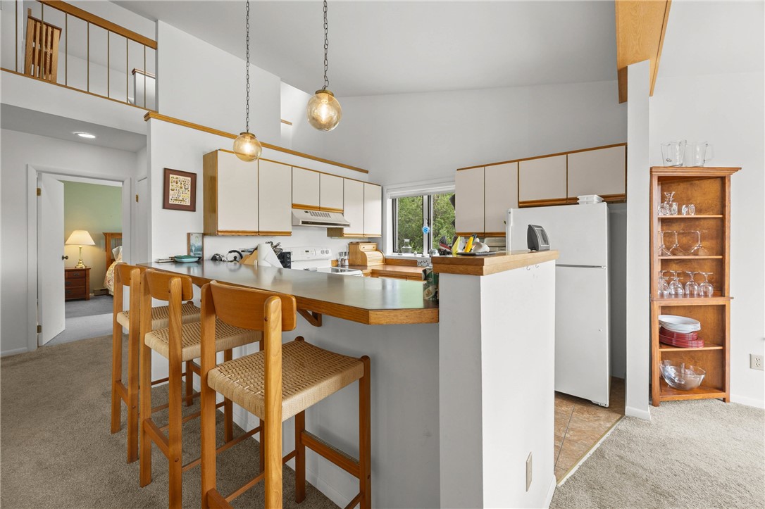 6370 Palmiter Road Alfred, NY 14803 - Photo 17 of 45 Breakfast Bar