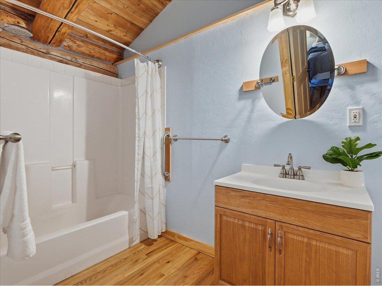 1652 Eiger Road Livermore, CO 80536 - Photo 29 of 50 Primary Bath