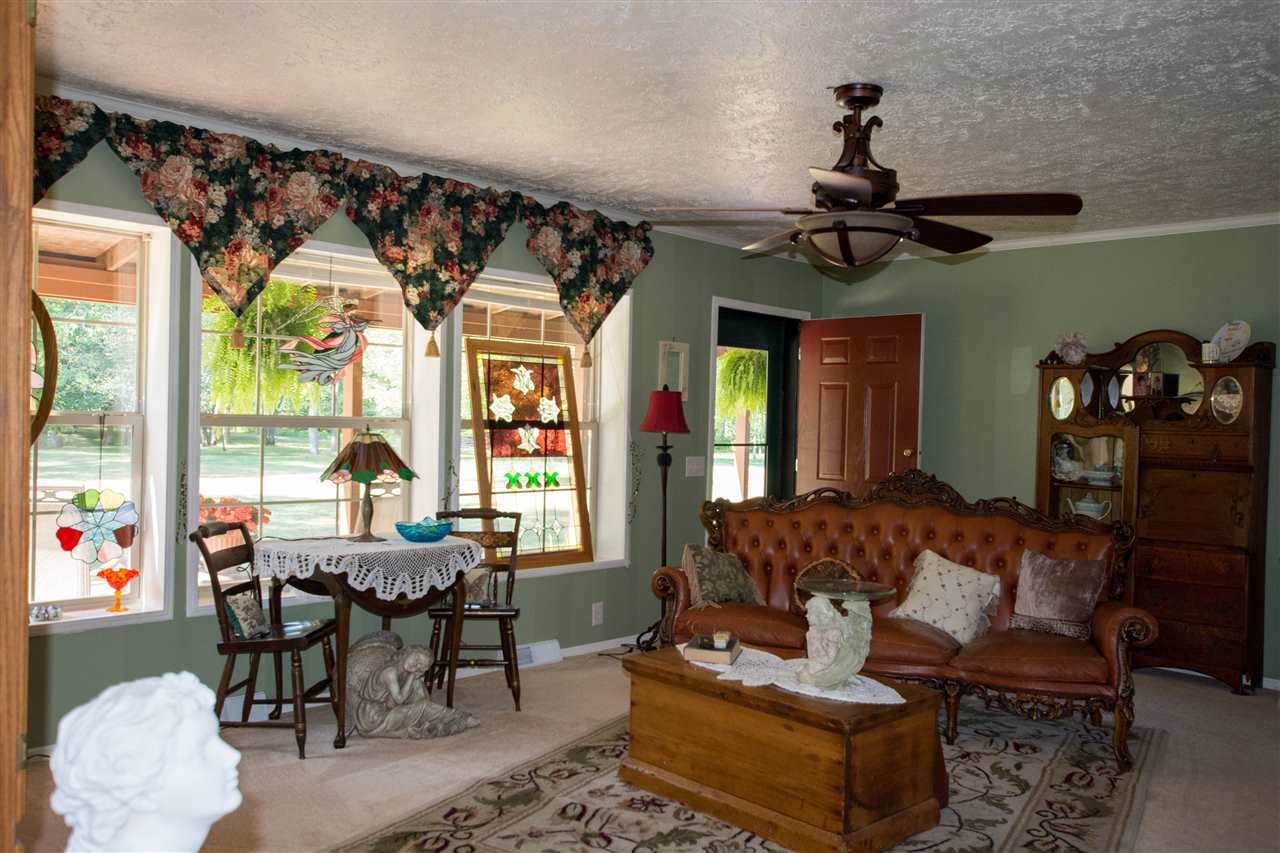 11513 South East County Line Road Elsie, MI 48831 - Photo 16 of 55 1876932-15.JPG