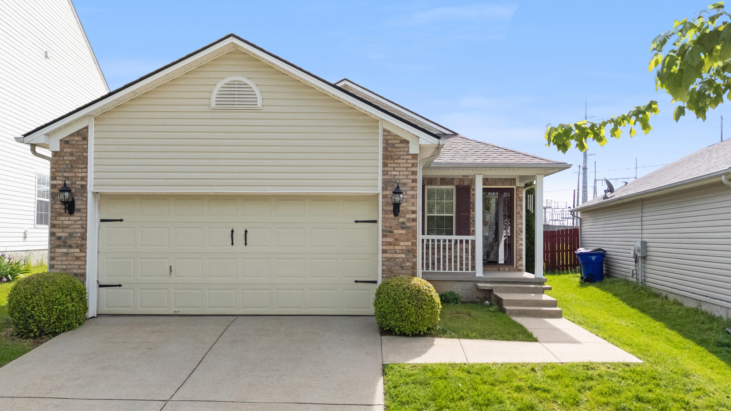 2640 Coronado Ridge Lexington, KY 40511 - Photo 1 of 27 1_dji_20250422073405_0001_d