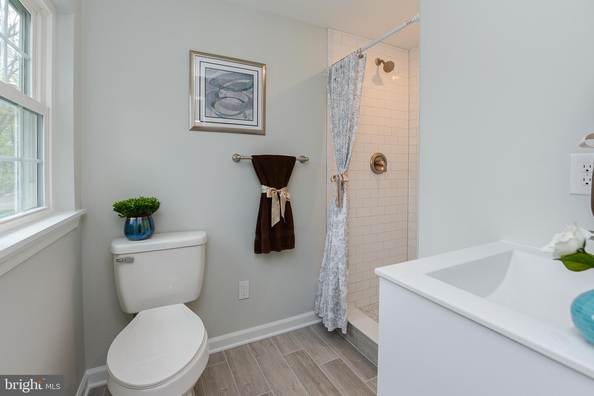 638 East Manoa Road Havertown, PA 19083 - Photo 21 of 37