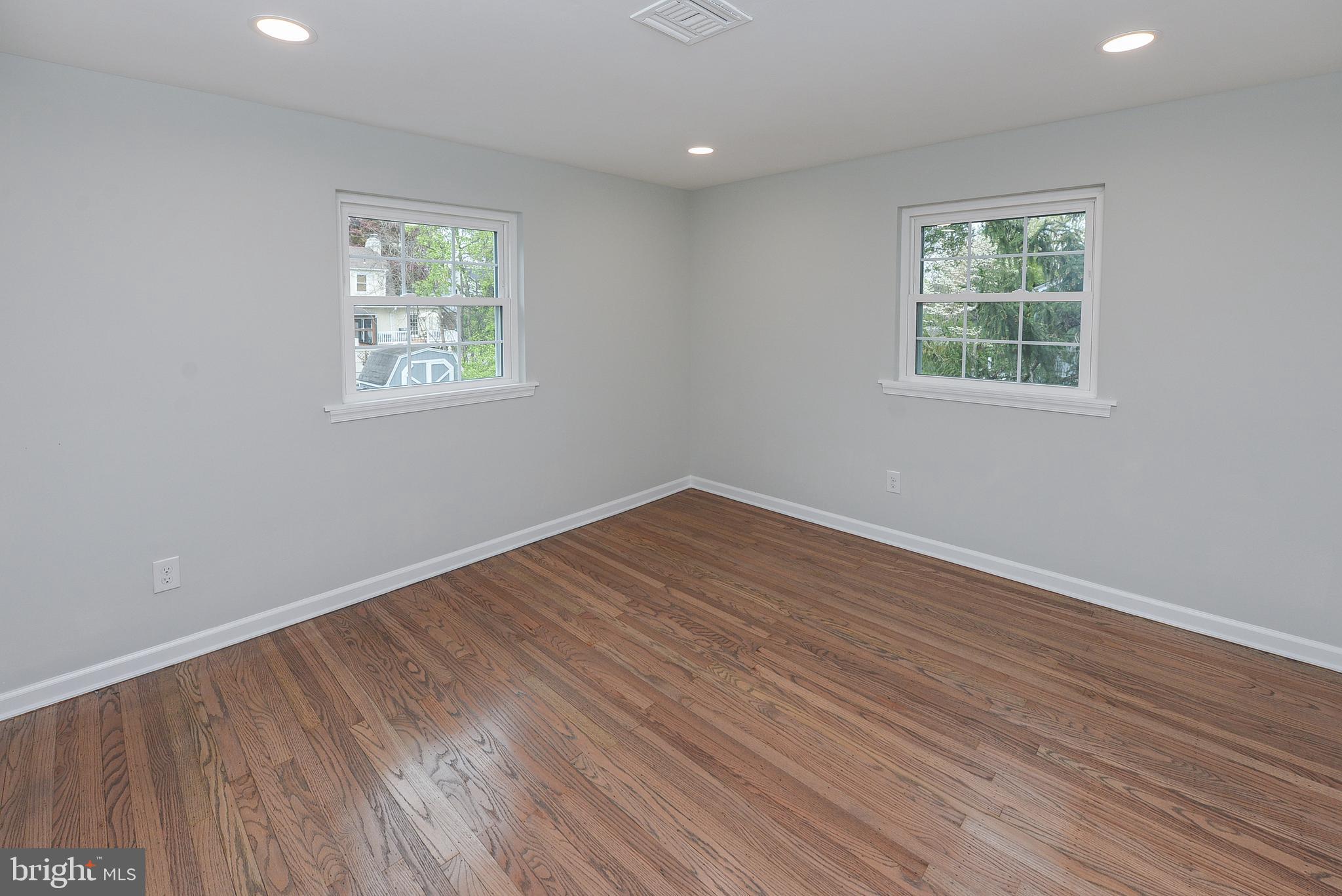 638 East Manoa Road Havertown, PA 19083 - Photo 29 of 37