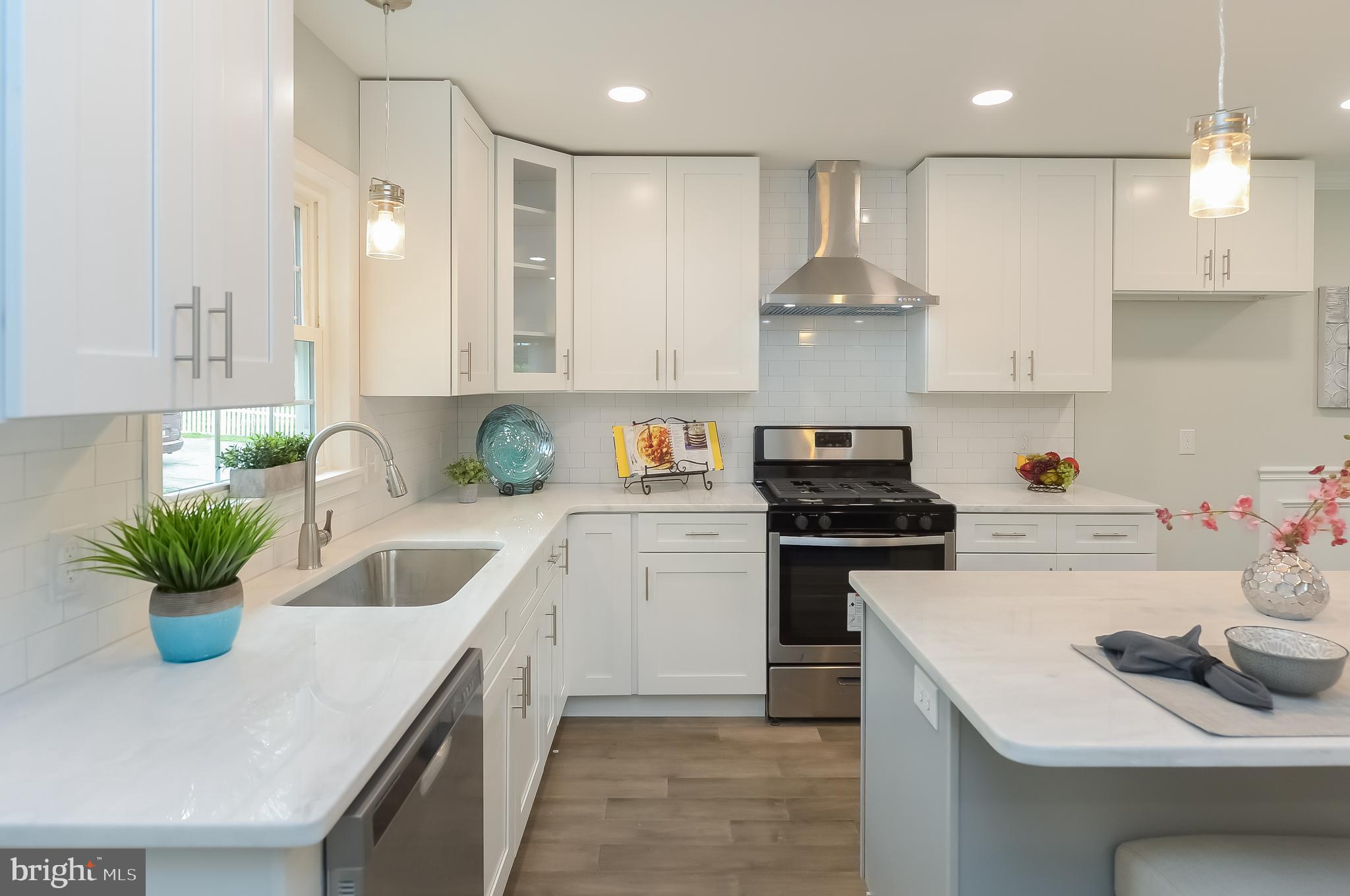638 East Manoa Road Havertown, PA 19083 - Photo 6 of 37