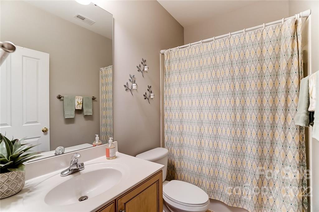 4025 Birkshire Heights Fort Mill, SC 29708 - Photo 31 of 46