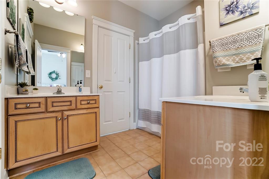 4025 Birkshire Heights Fort Mill, SC 29708 - Photo 34 of 46