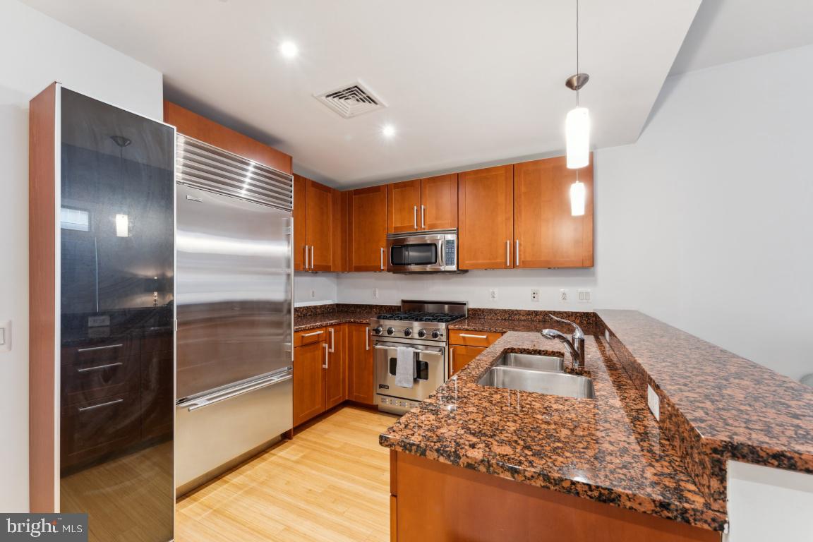 2425 L Street Northwest, Unit 233 Washington, DC 20037 - Photo 6 of 37 Gallery Image 6