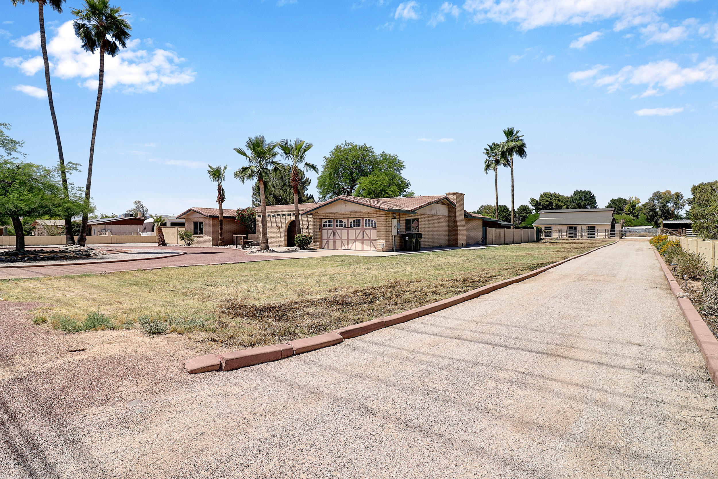 16632 West Lower Buckeye Road Goodyear, AZ 85338 - Photo 4 of 48 A (4)