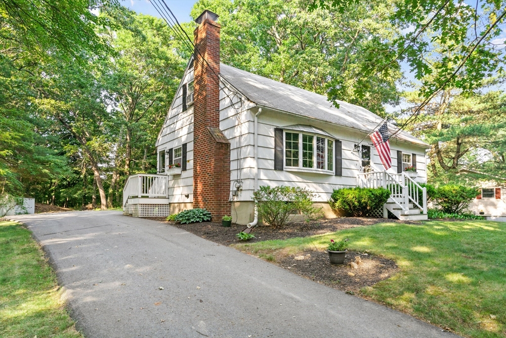 12 Molloy Road Georgetown, MA 01833 - Photo 6 of 40 Gallery Image 6