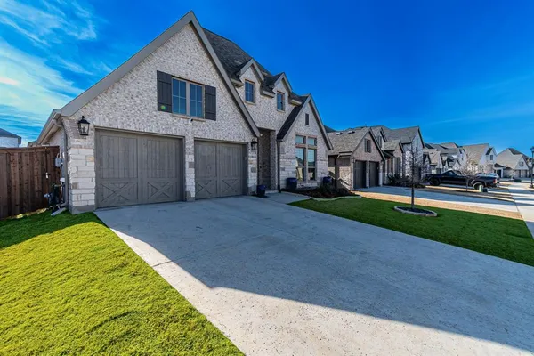 $575,000 | 1292 Valerian Avenue, Haslet, TX 76052