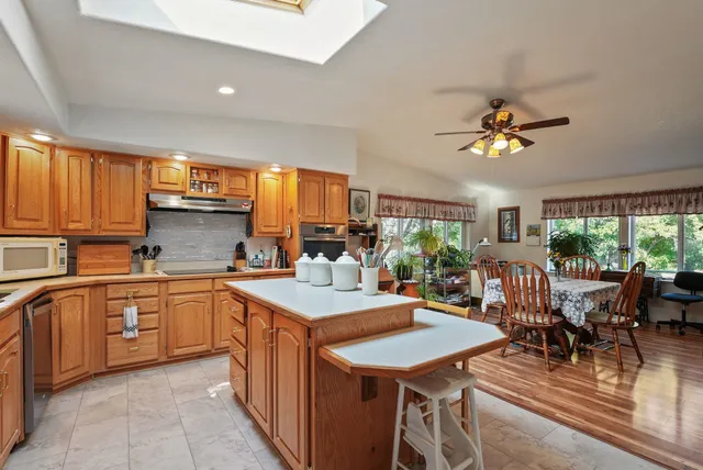 $449,900 | 40927 North Division Road, Deer Park, WA 99006