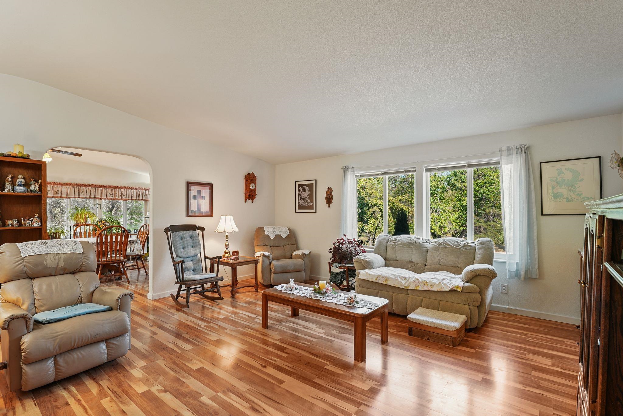 40927 North Division Road Deer Park, WA 99006 - Photo 6 of 42