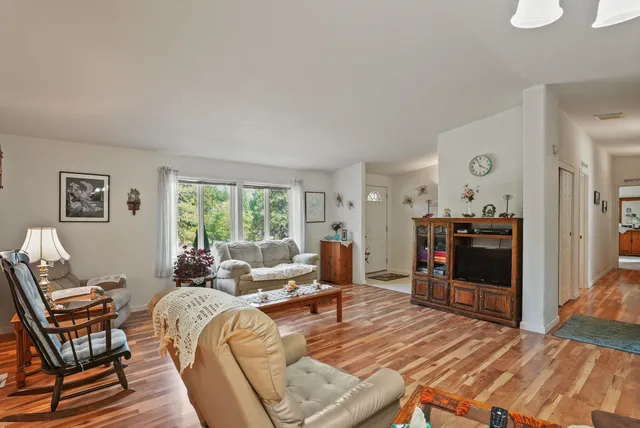 $449,900 | 40927 North Division Road, Deer Park, WA 99006