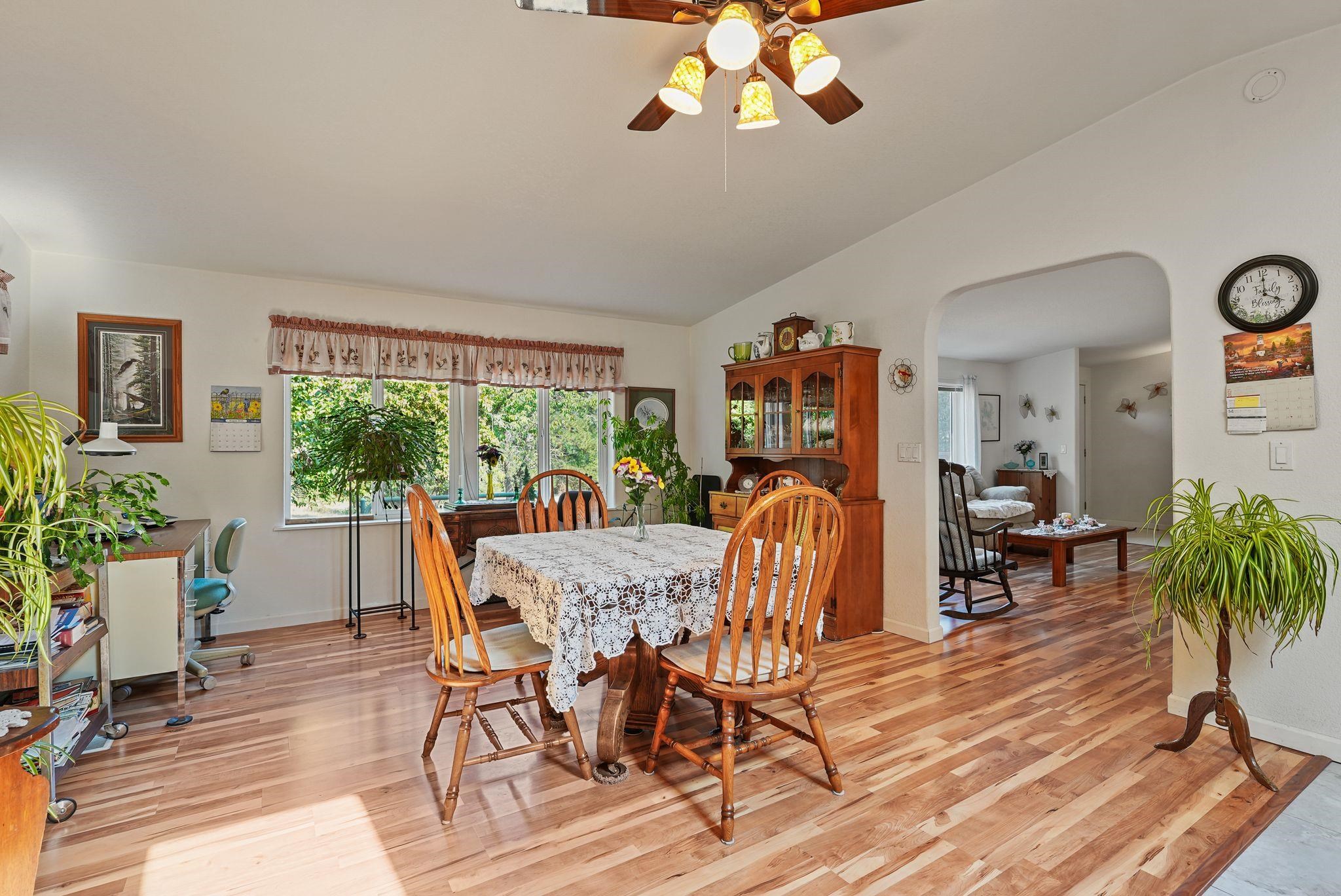 40927 North Division Road Deer Park, WA 99006 - Photo 10 of 42