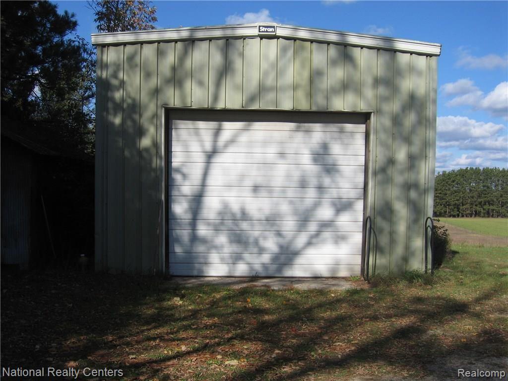 11614 North Manistee County Line Road Benzonia, MI 49616 - Photo 2 of 42 IMG_9466.JPG