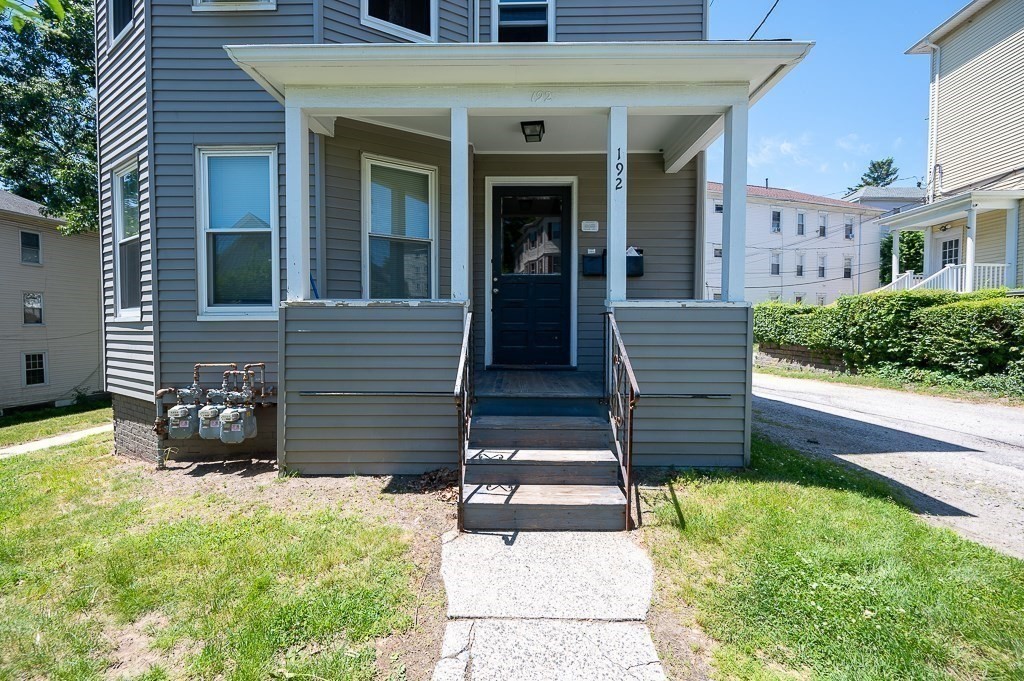 192 Vernon Street Worcester, MA 01607 - Photo 3 of 38