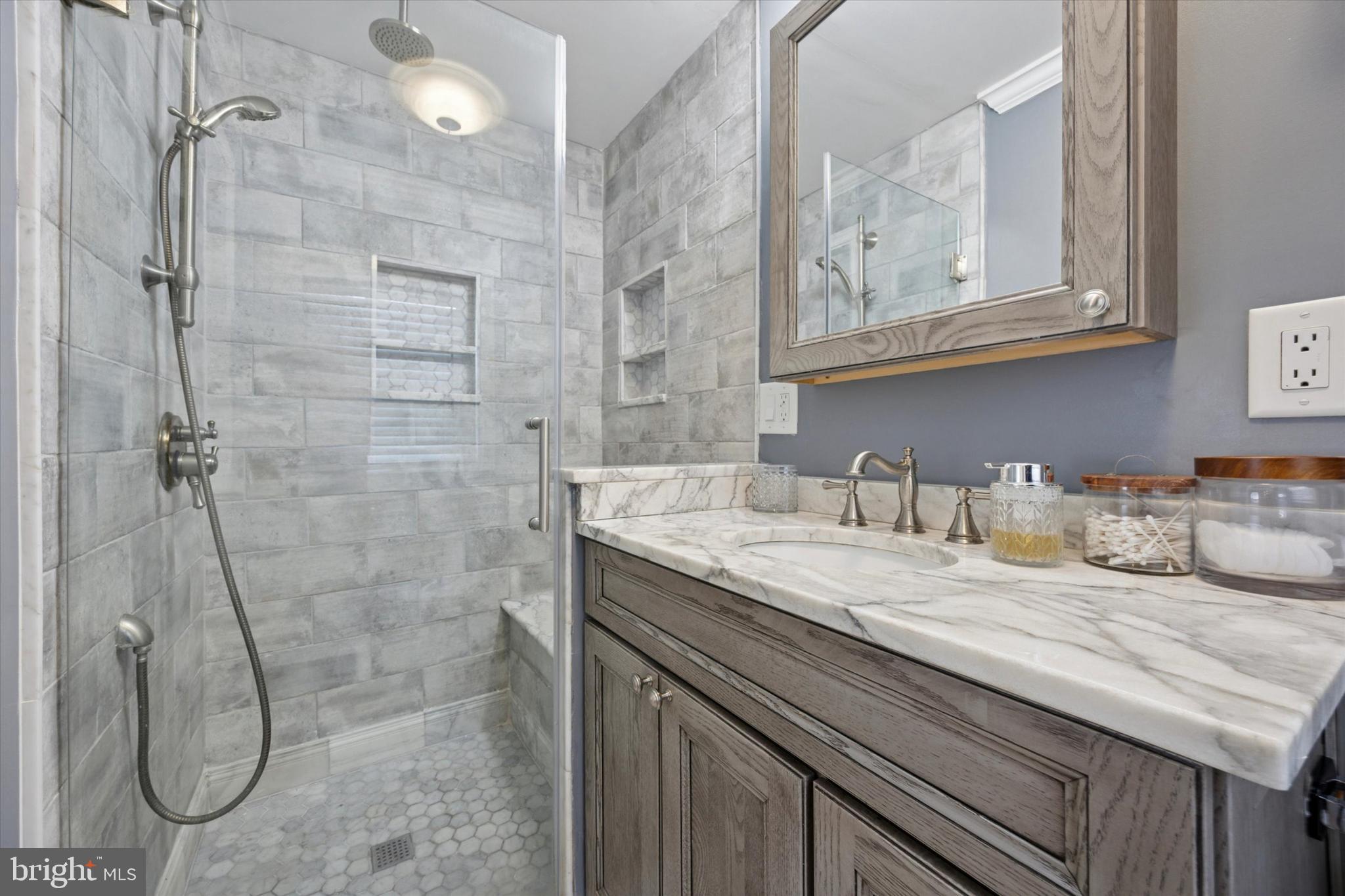 516 Lennox Road Wilmington, DE 19809 - Photo 13 of 25 Primary Bathroom
