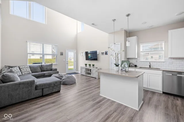 $330,000 | 2892 Maricopa Boulevard, Whitestown, IN 46075