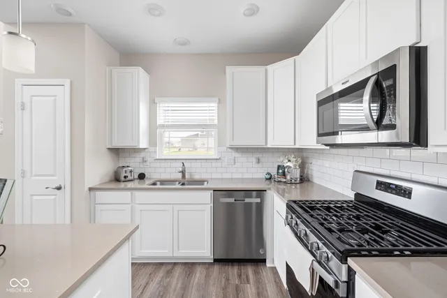 $330,000 | 2892 Maricopa Boulevard, Whitestown, IN 46075