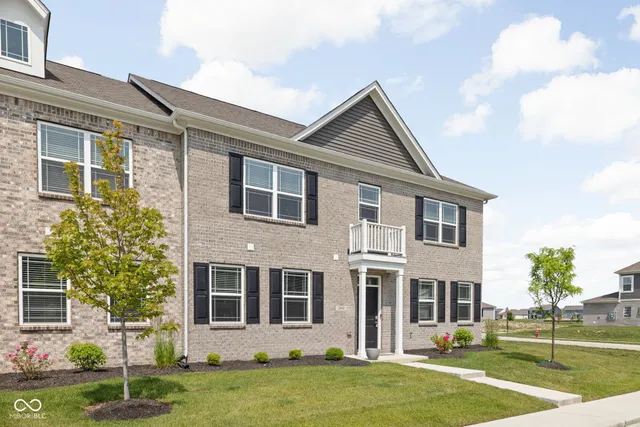 $330,000 | 2892 Maricopa Boulevard, Whitestown, IN 46075